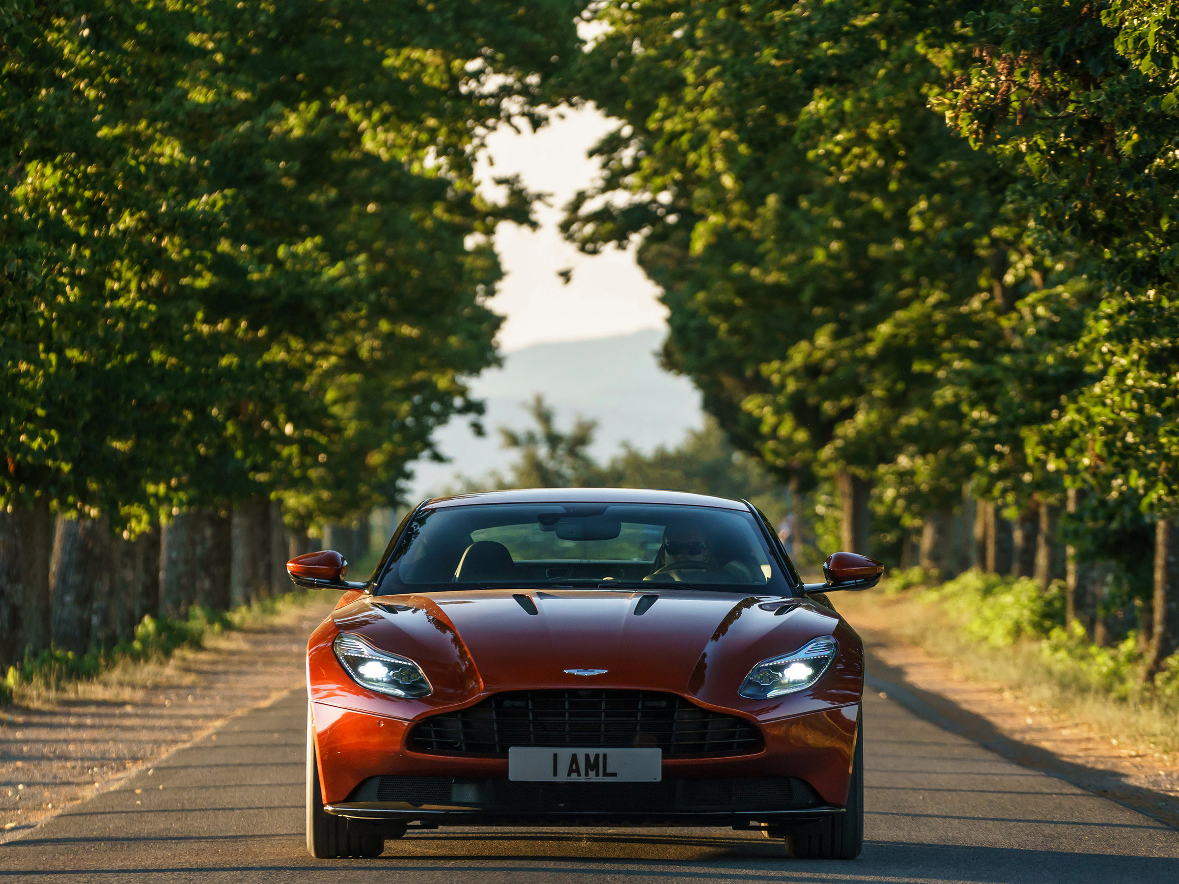 Aston Martin db11 Orange