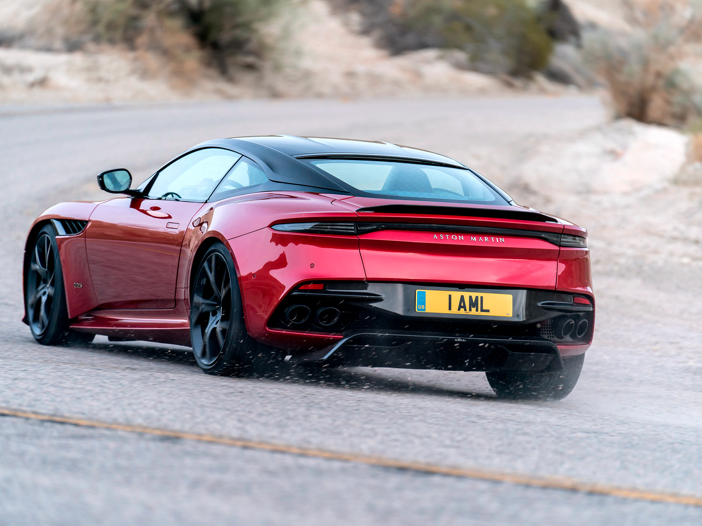 РђРІС‚РѕРјРѕР±РёР»РµР№ Aston Martin DBS Superleggera