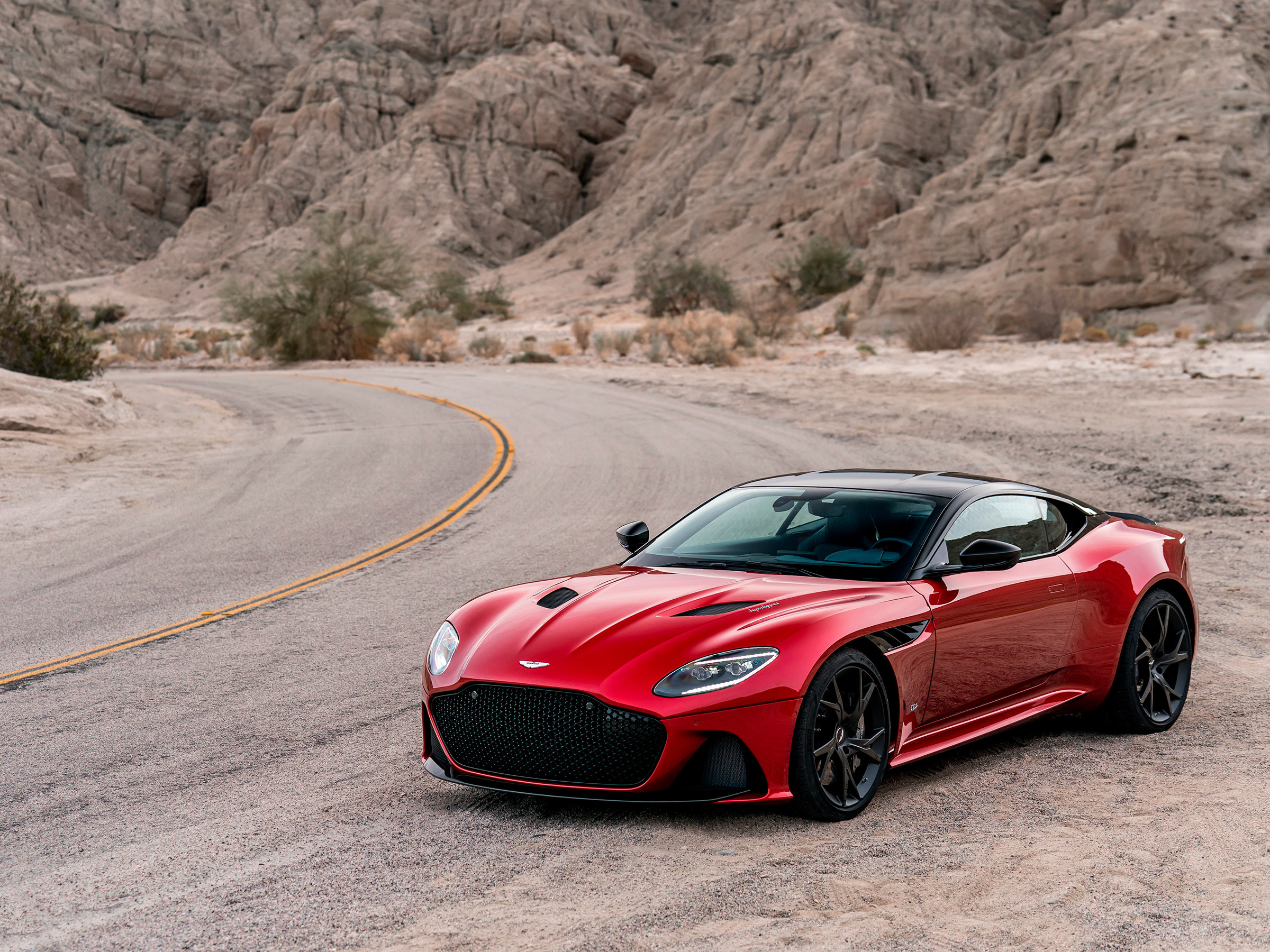 Aston Martin DBS Superleggera Р·РµР»РµРЅС‹Р№