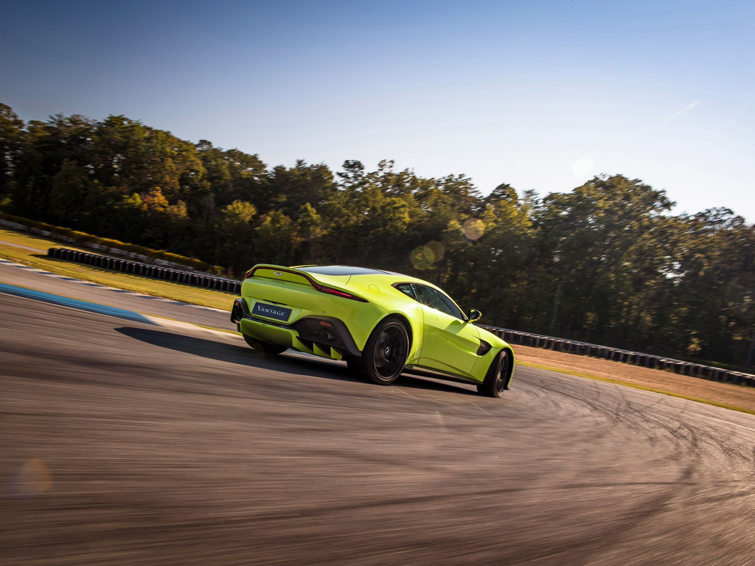 Aston Martin Vantage 2018