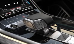 Audi Q7 фото