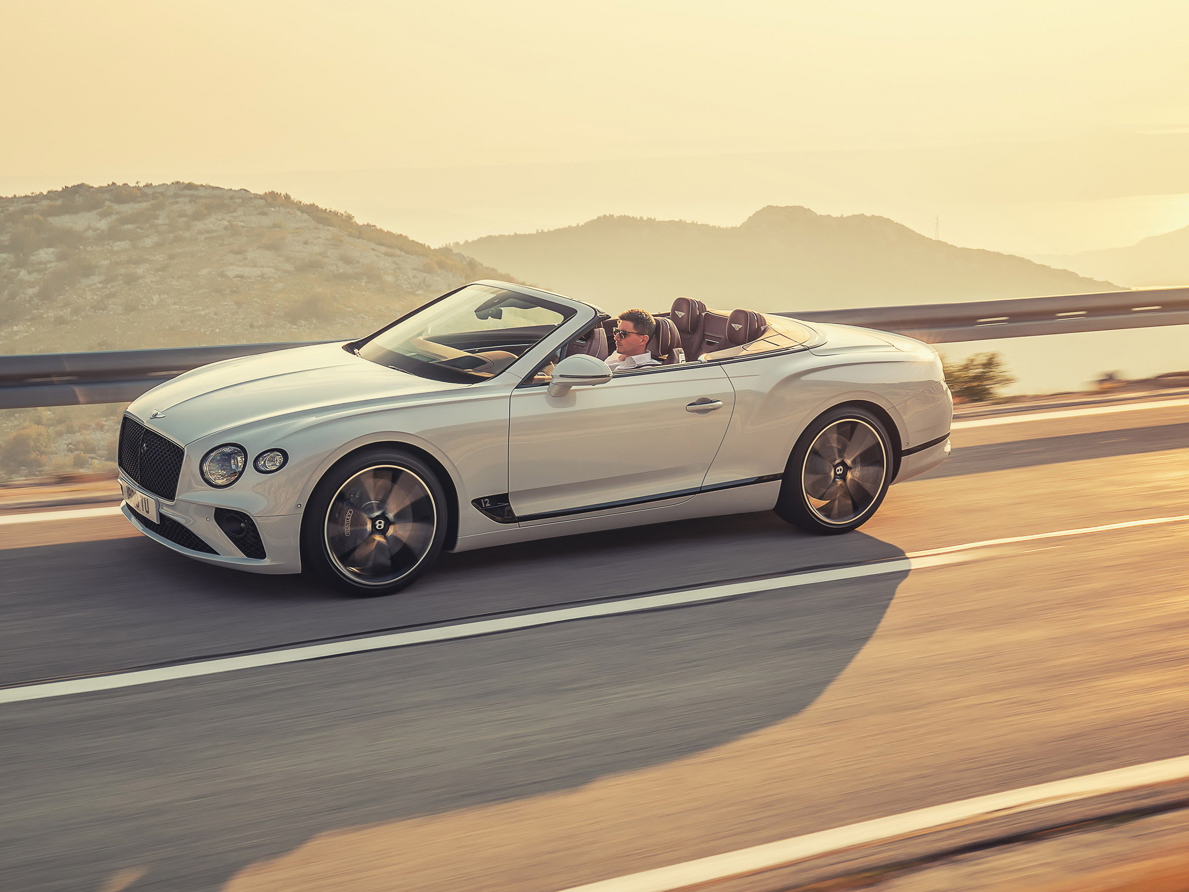 Bentley GTC Continental кабриолет