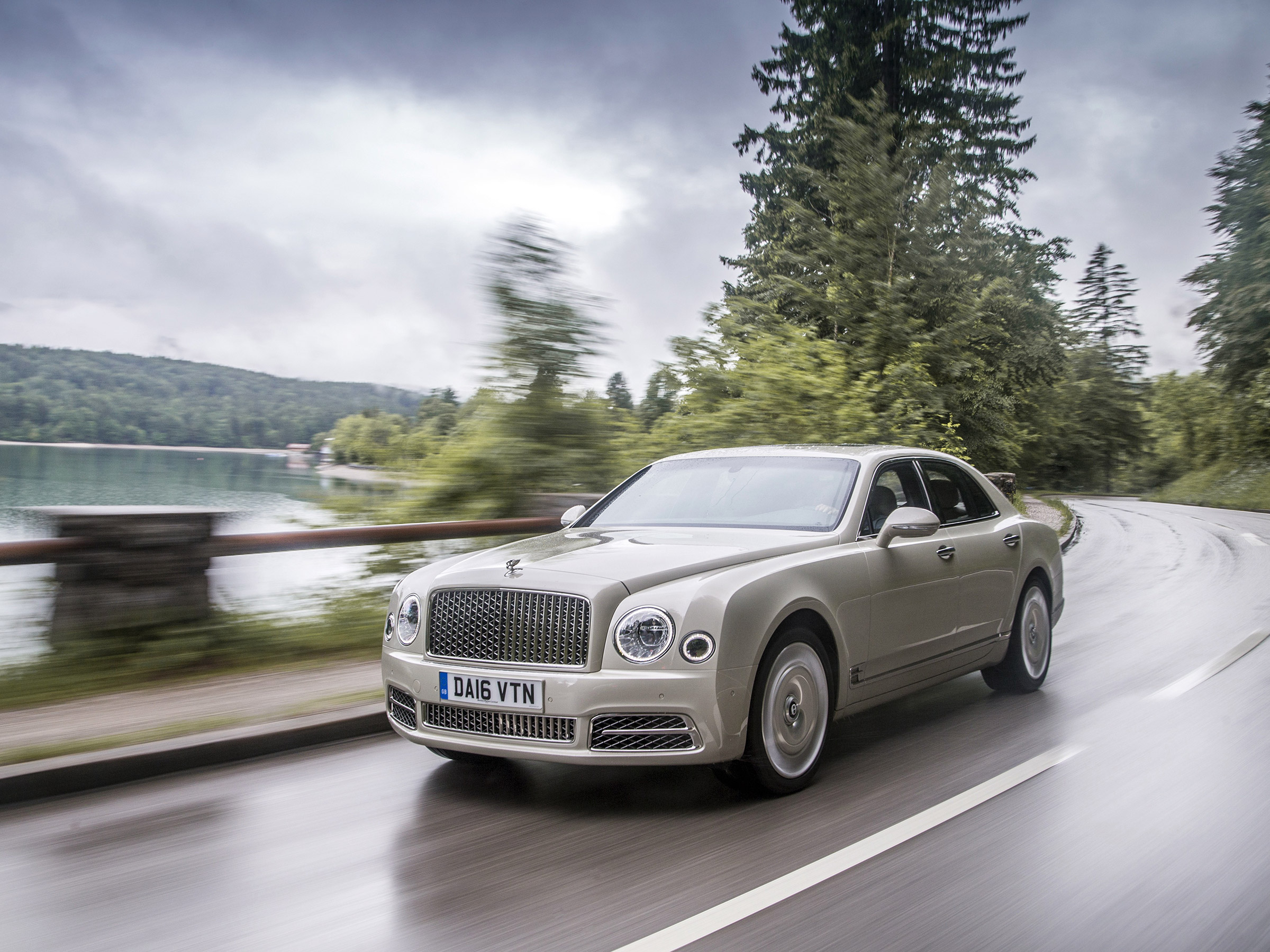 Bentley Mulsanne 2018 салон