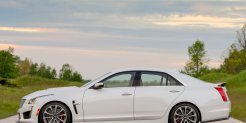 Cadillac CTS-V седан