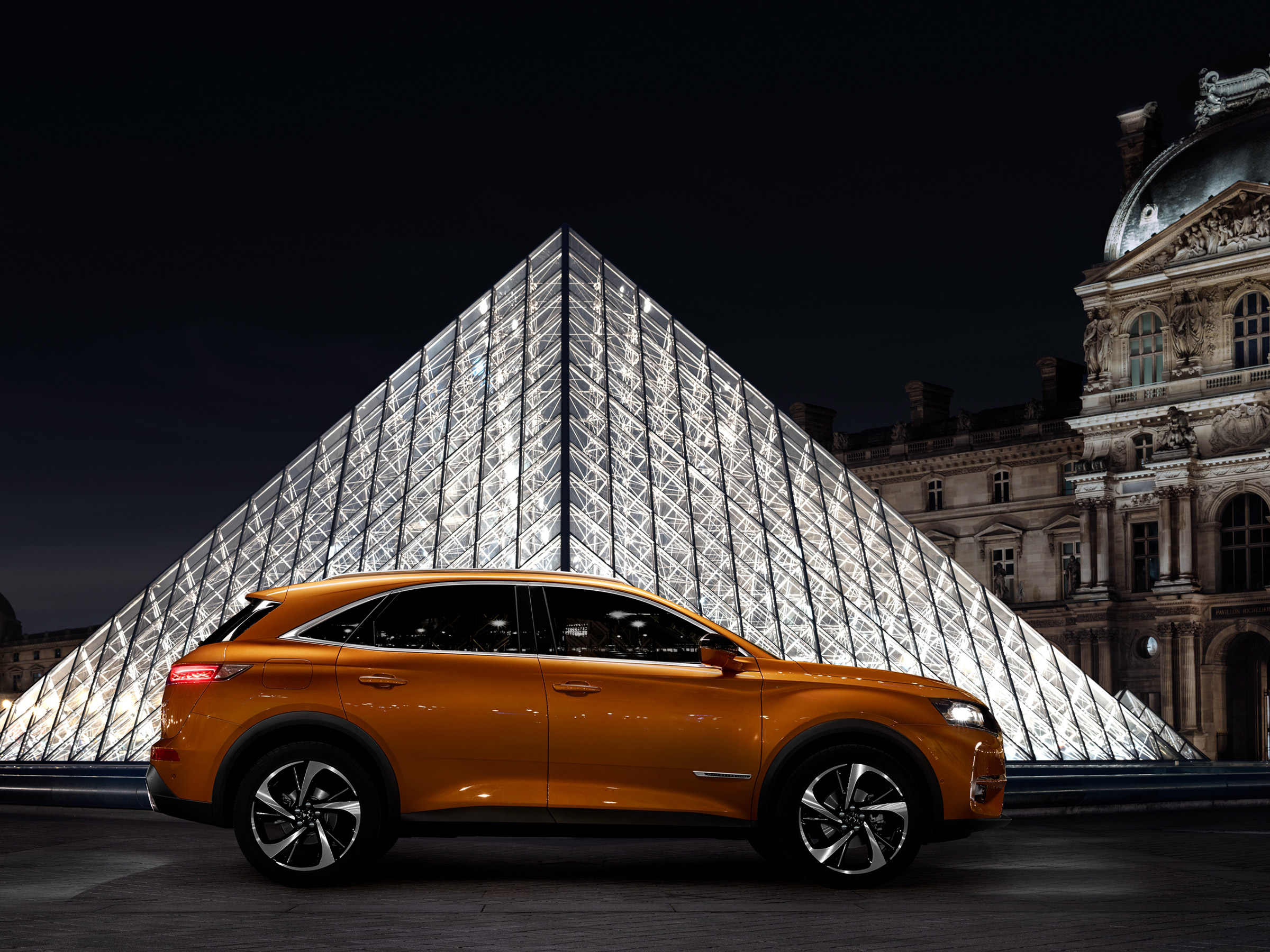 Дс 7. Citroen ds7 Crossback. Citroen ds7 2018. Citroen ds7 2021. DS 7 Crossback.