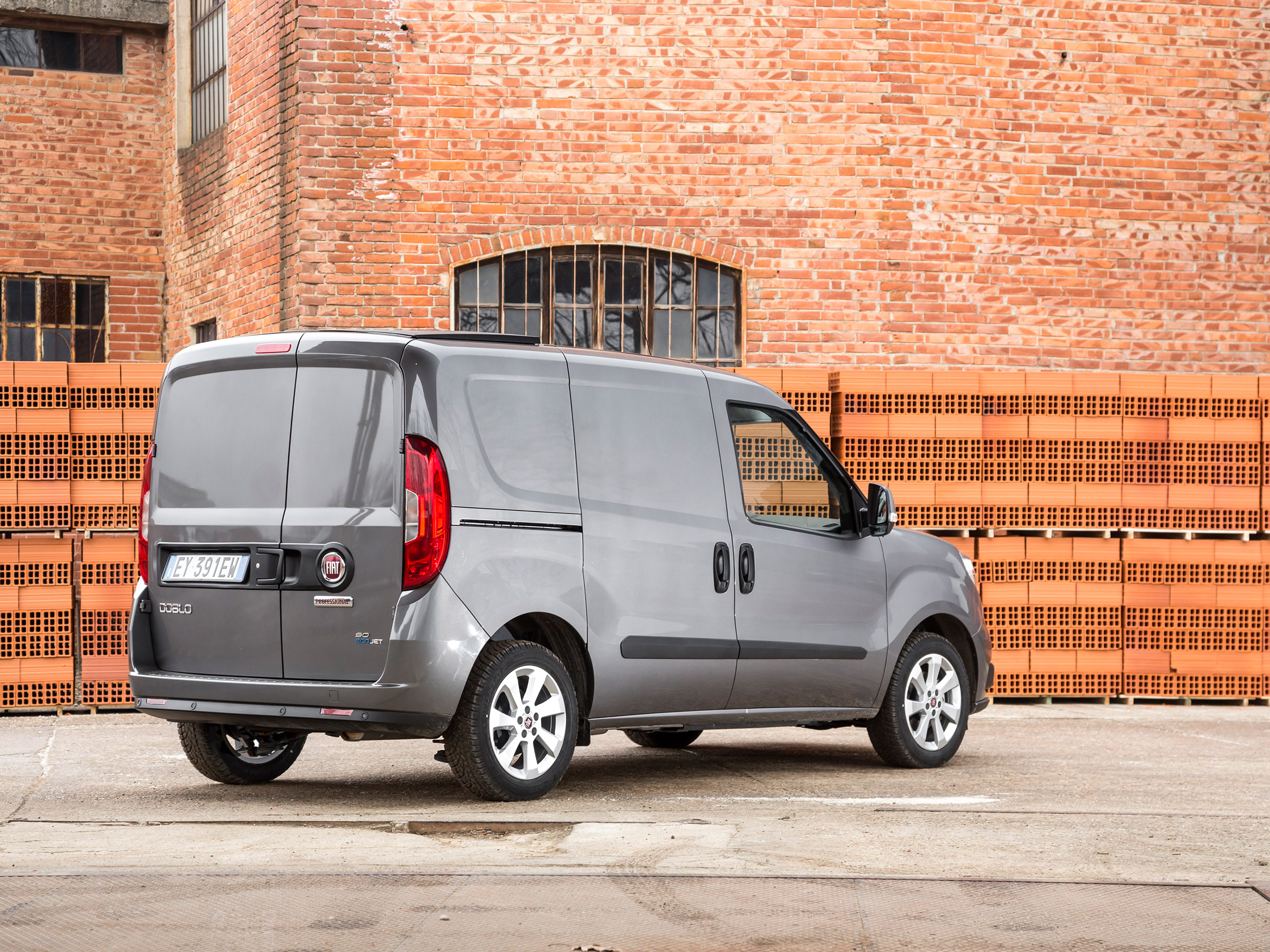 Fiat cargo. Фиат Добло карго. Fiat Doblo Cargo. Фиат Добло карго 2021. Фиат Добло 2023.