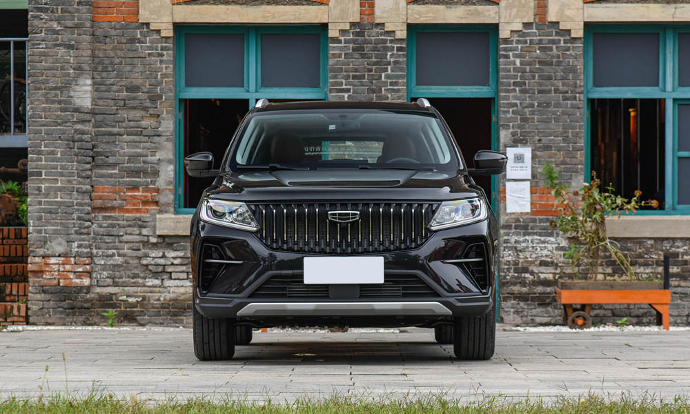 Автомобиль geely emgrand x7