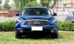Infiniti QX70 фото
