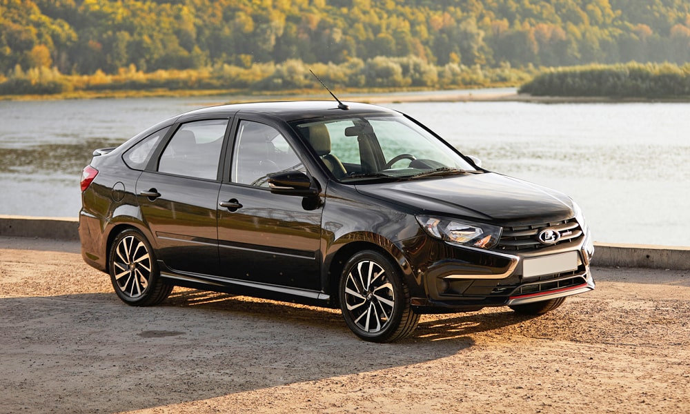 Лифтбек спорт 2023. Granta Sport лифтбек. Гранта спорт лифтбек 1 поколение.