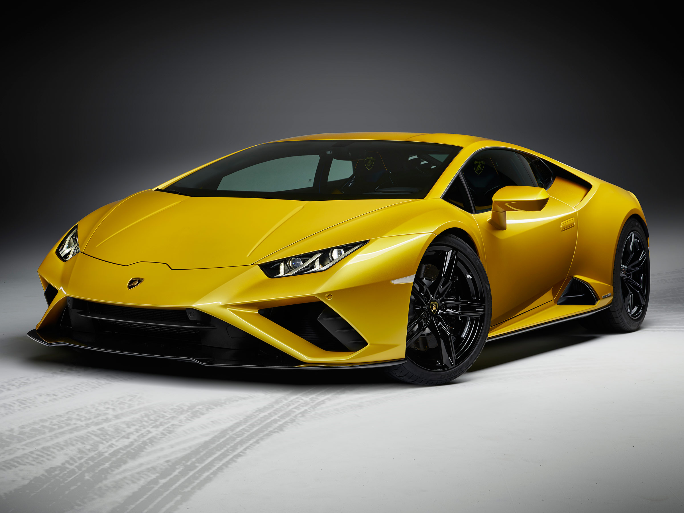 Lamborghini Huracan желтая