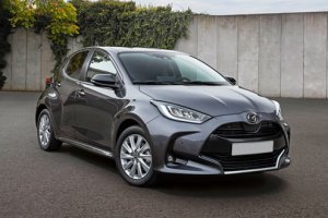 Японский хэтчбек Mazda 2