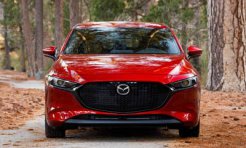 Mazda 3 хэтчбек
