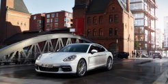Porsche Panamera 4 E-Hybrid