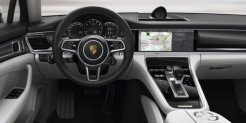 Porsche Panamera 4S