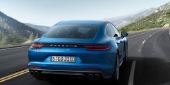 Porsche Panamera 4S