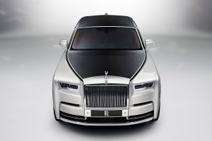 Английский седан Rolls-Royce Phantom
