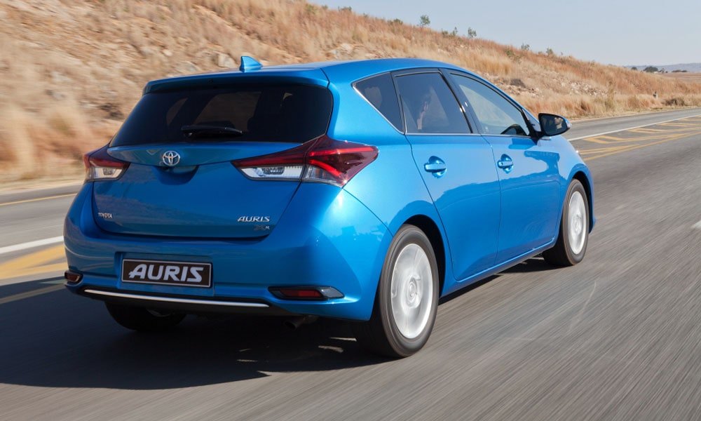 Toyota Auris 2013 зад