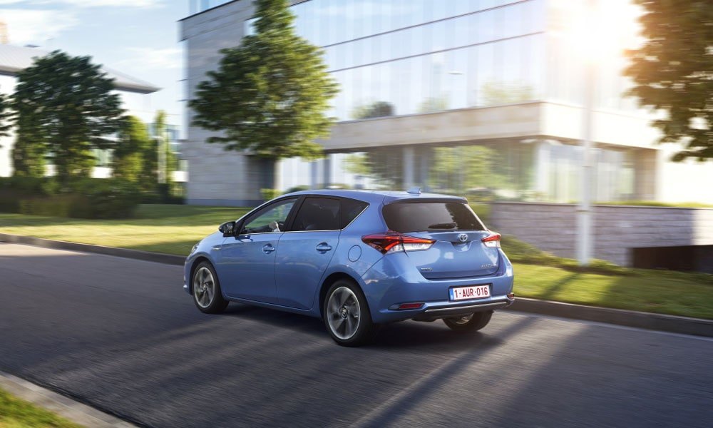 Toyota Auris Hybrid 2015