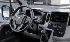 Toyota Hiace фото