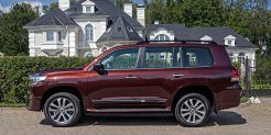 Toyota Land Cruiser 200