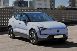 Шведский кроссовер Volvo EX30