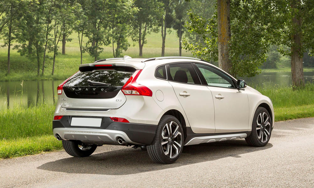 Volvo v40 Cross Country панорамная крыша