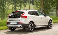 Volvo V40 Cross Country фото