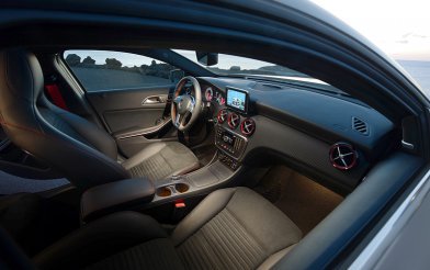 Mercedes-Benz A 250 AMG Sport Package (W176)