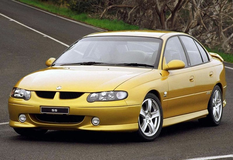 Holden Commodore SS (VX) 2000: характеристики, цена, фото