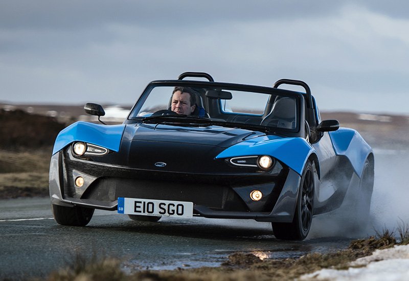 2015 Zenos E10 S: спортивные особенности и характеристики
