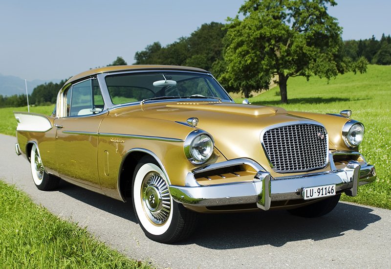 Studebaker Golden Hawk стал одной из самых популярных моделей в Америке в 1957 году