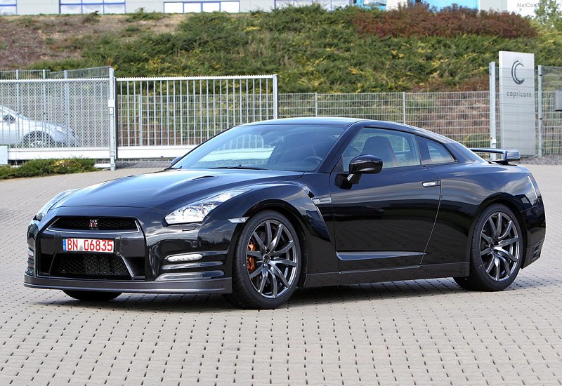 Nissan GT-R