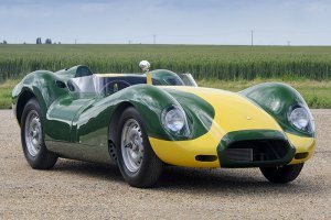 Lister Knobbly Stirling Moss Edition
