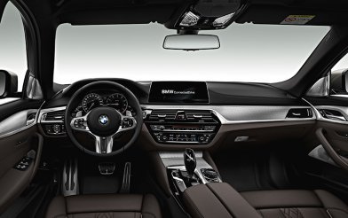 BMW M550i xDrive (F90)