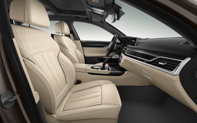 BMW M760Li xDrive (G12)