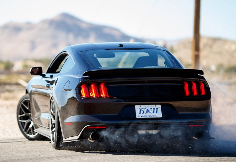 Ford Mustang RTR мотор