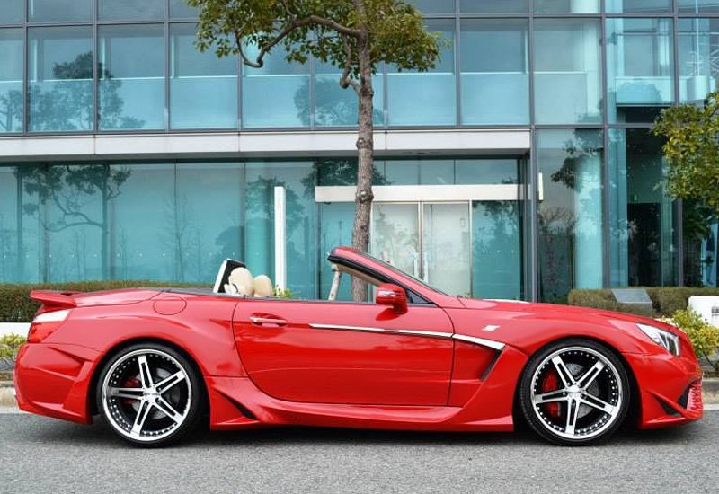 Mercedes Benz SL 2015 красный