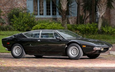 Lamborghini Urraco P300 1974: характеристики, цена, фото