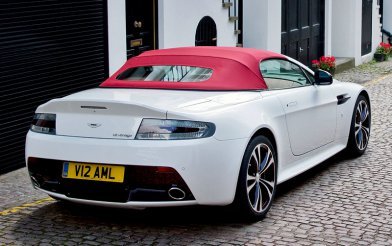 Aston Martin V12 Vantage Roadster