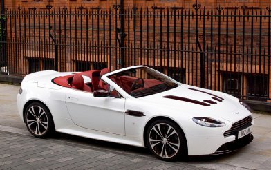Aston Martin V12 Vantage Roadster