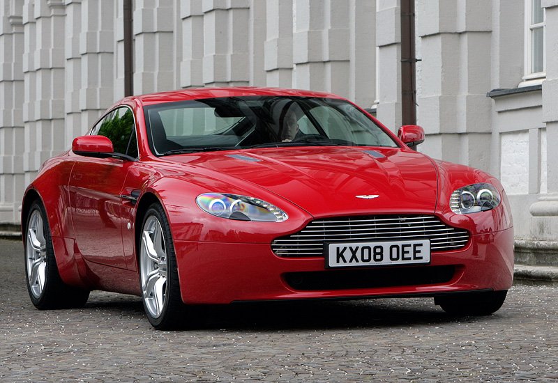 Aston Martin v8 Vantage 2010