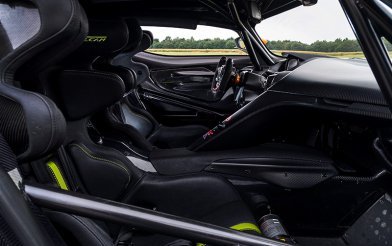 Aston Martin Vulcan AMR Pro
