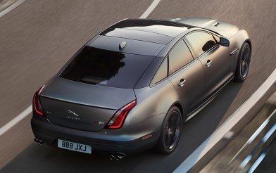 Jaguar XJR575